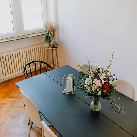 In Near Deutsches Eck Apartamento